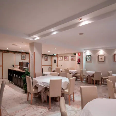 Astures Otel Oviedo
