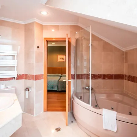 Otel Astures Oviedo