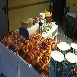 Astures 3* אוביידו