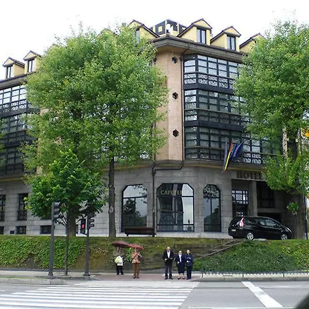 Astures Szálloda Oviedo